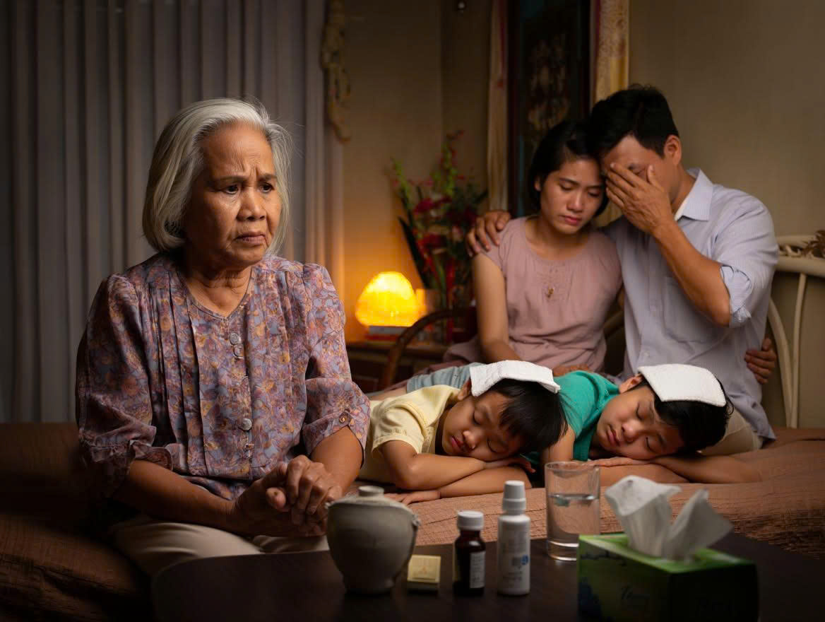 Đã ba năm trôi qua kể từ cái đêm địnhmênh  ấy — đêm mà tôi m-aat cả hai đứa con trai s i nh đôi chỉ vì một h-ủ t-ục mà mẹ tôi tin là “ý tr-ời”